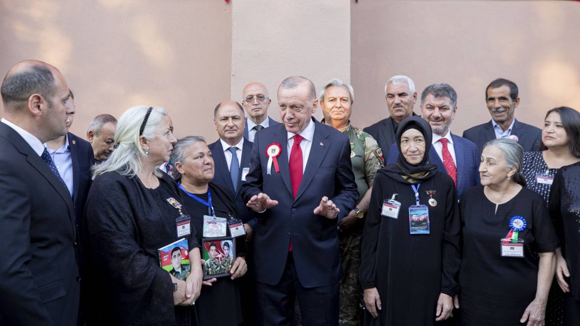 Türkiye-Azerbaycan İş Adamları ve Sanayicileri Derneği (TÜİB) ve “YAŞAT” Vakfı’nın organizasyonu ile Azerbaycanlı şehit aile üyeleri Ankara’da