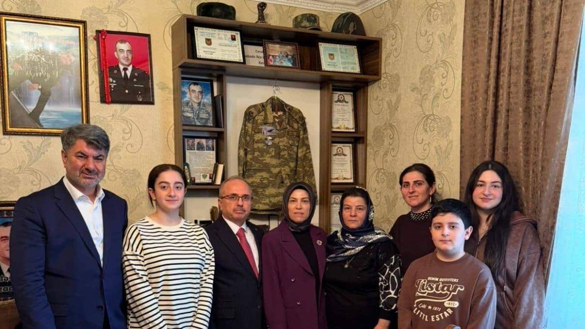 Şehit Binbaşı İlkin Ehmedzade’nin Ailesi Ziyaret Edildi